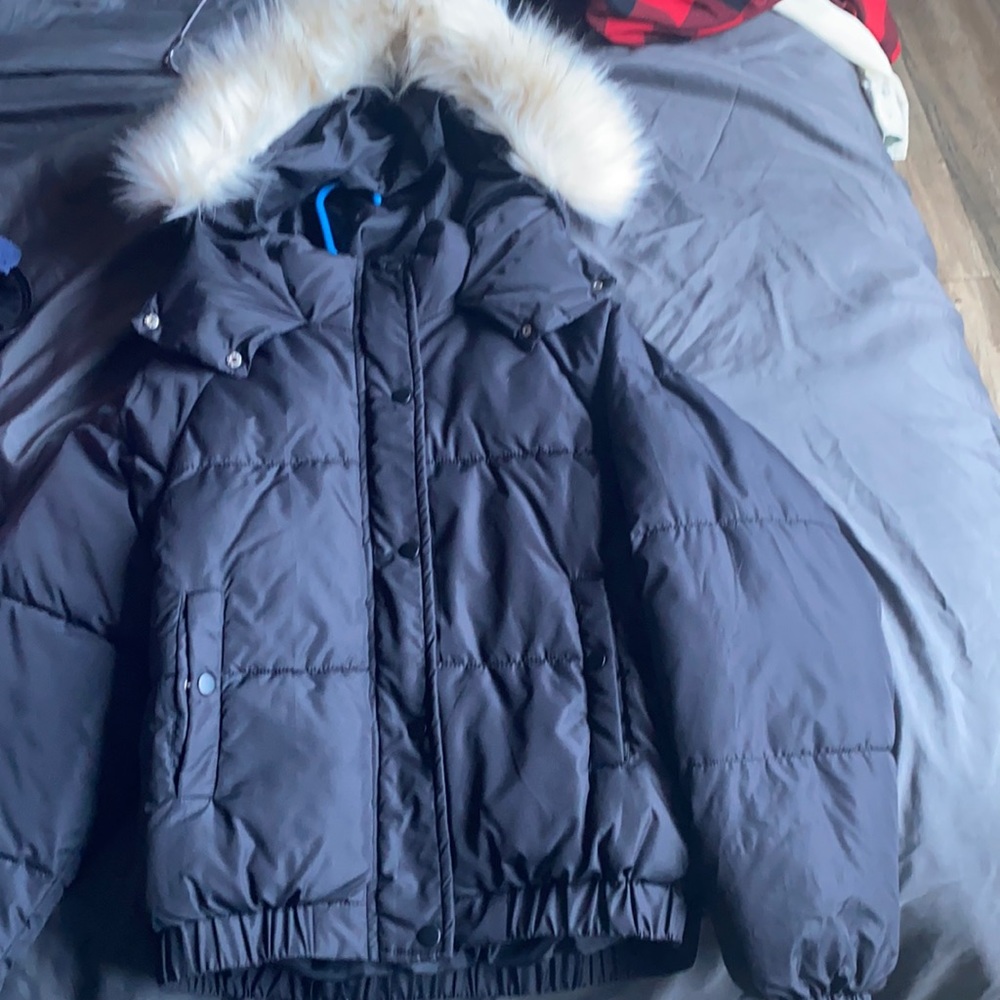 Forever 21 puffer jacket never used